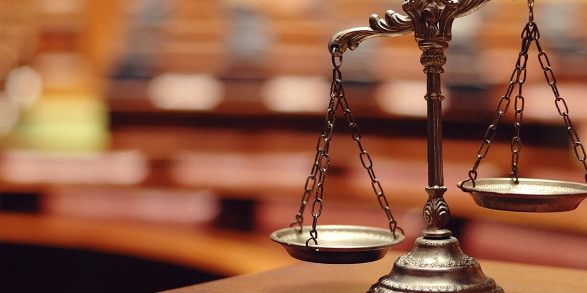 Κατατακτήριες για την εισαγωγή στην Νομική Σχολή Αθηνών - Θεσσαλονίκης - Μαθήματα νομικής στην Αθήνα
